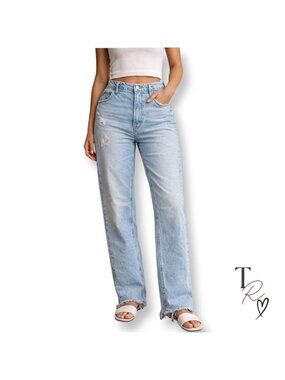 Good American Baggy Straight Leg Jeans Distressed Light Wash Size 29 x 33